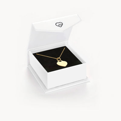 14k Gold Engraved Medal Heart Women's Pendant/Necklace